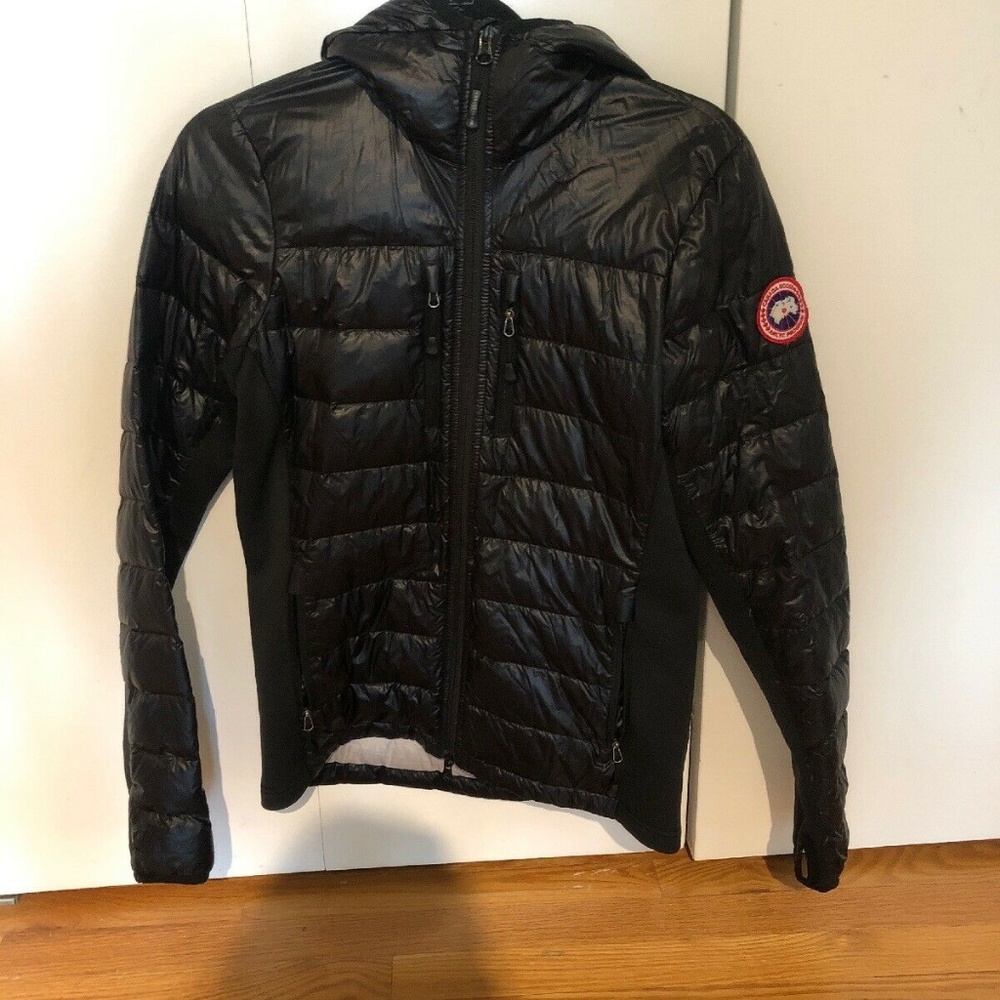 COPY - Canada Goose Hybridge Light Hooded Jack size Small
